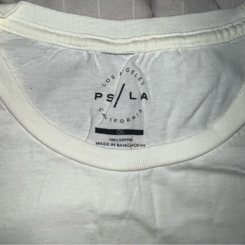 PacSun Graphic Tee - Picture 2 of 2